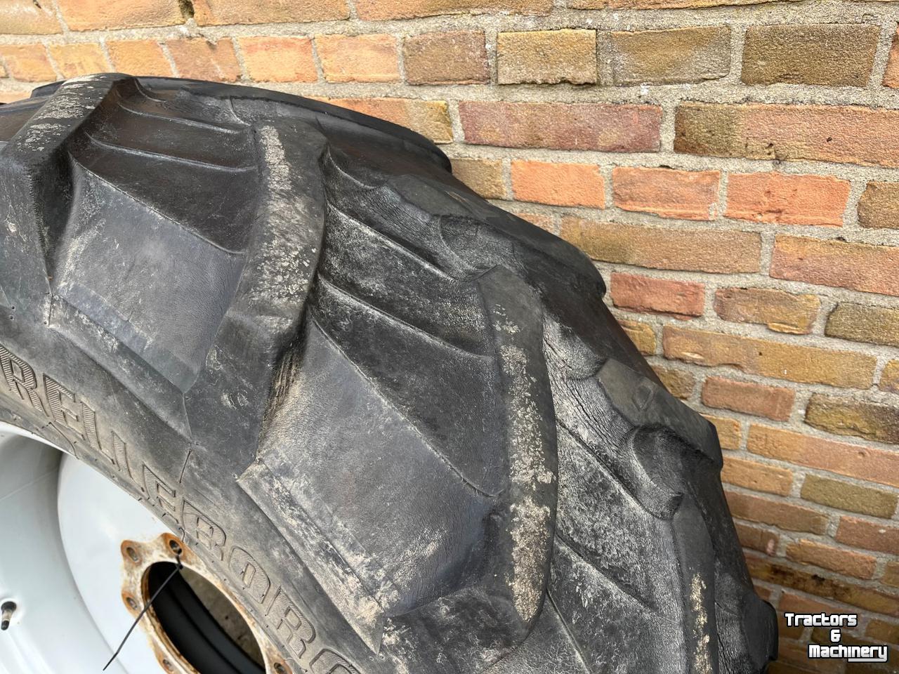Roues, Pneus, Jantes, Barillets Jumelage Trelleborg TM 600 380/85R28