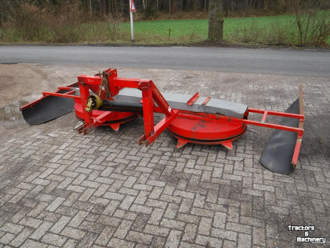 Eparpilleur de fourrage Vliebo kuilverdeler
