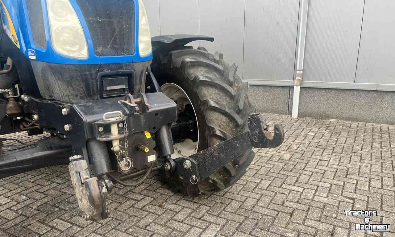 Tracteurs New Holland T6020 Elite Tractor