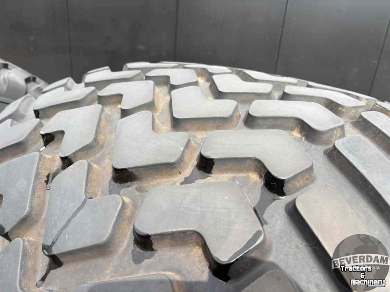 Roues, Pneus, Jantes, Barillets Jumelage Michelin CargoxBIB 800/45R30.5