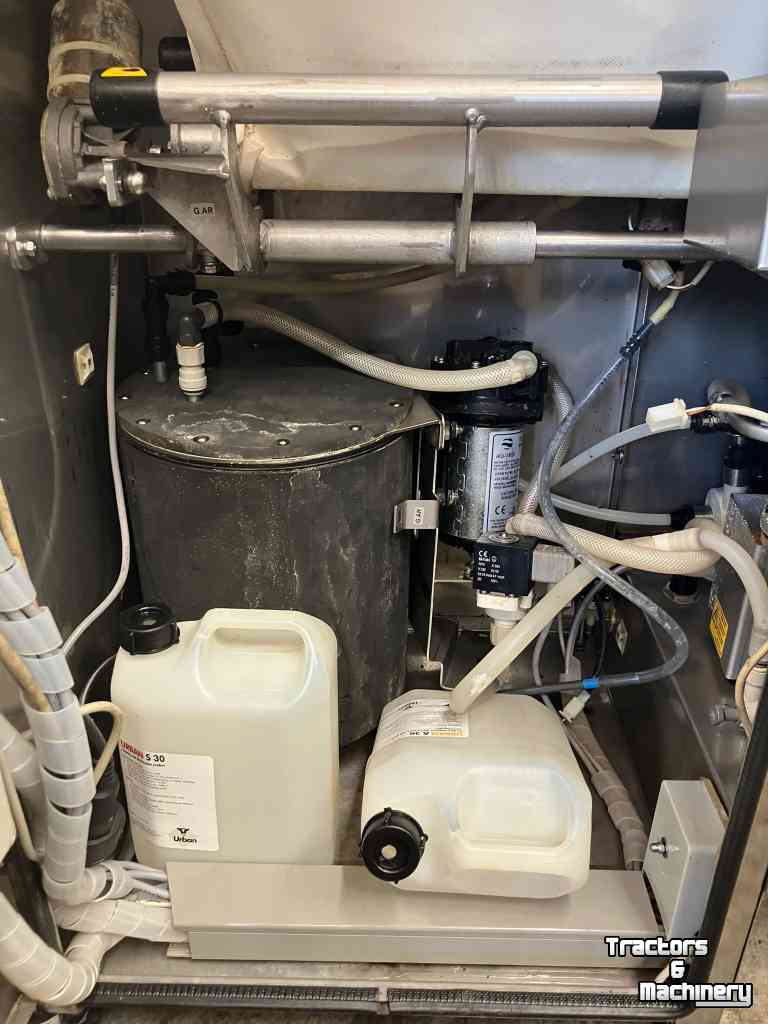 La station d'alimentation mobile Urban Alma/U40 met vollemelkpomp