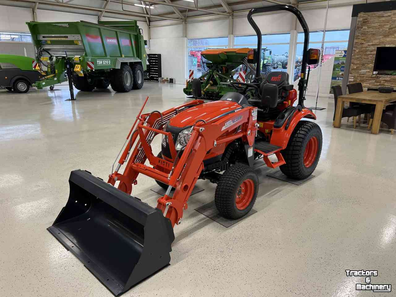 Tracteur pour horticulture Kioti CX 2510 H