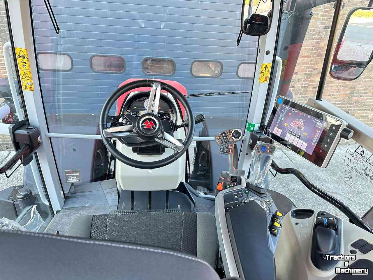Tracteur Massey Ferguson 6S.165 DVT Exclusive