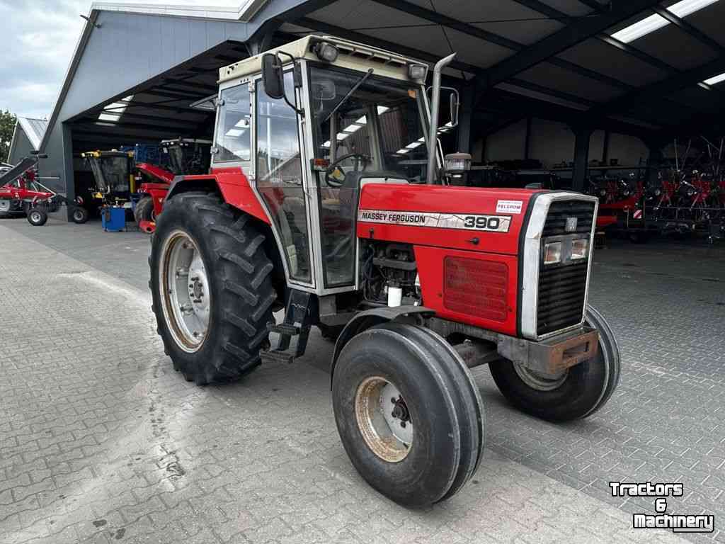 Tracteur Massey Ferguson 390