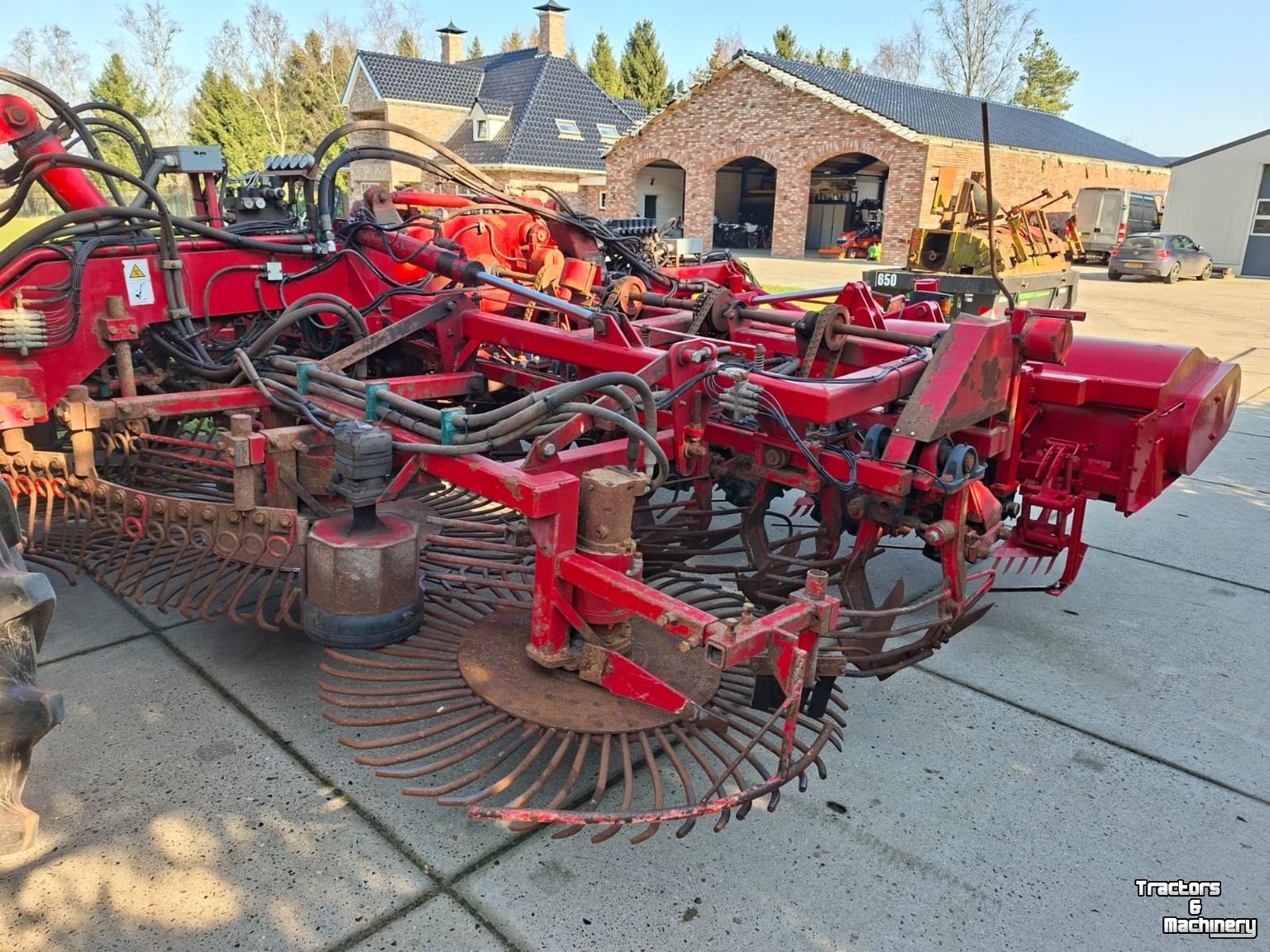 Arracheuse de betteraves WKM /Agrifac Hexa 12rij
