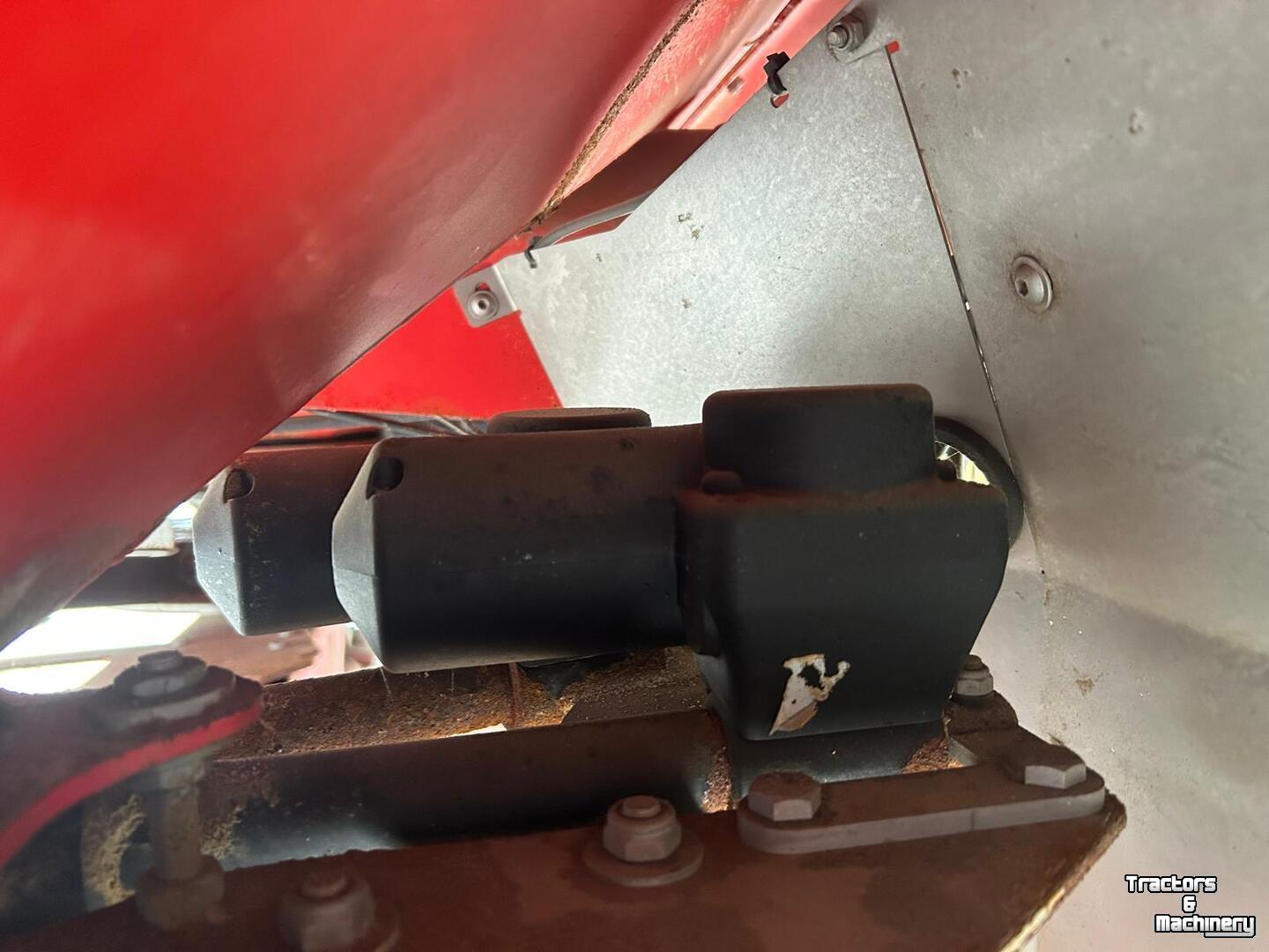 Distributeur d‘engrais Kverneland Exacta TL