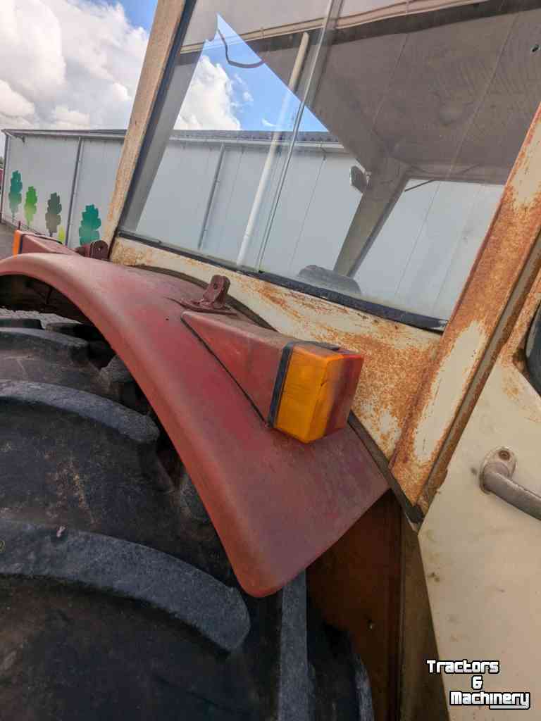 Tracteur International 946