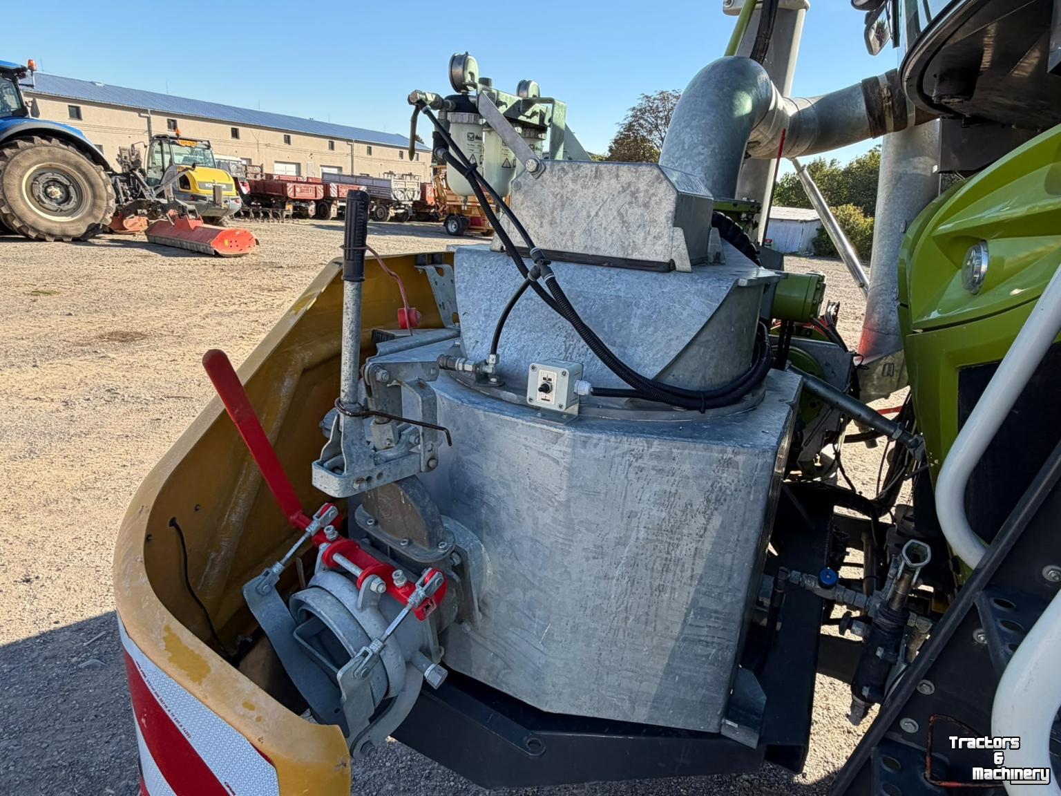 Tonneau de lisier Claas Xerion