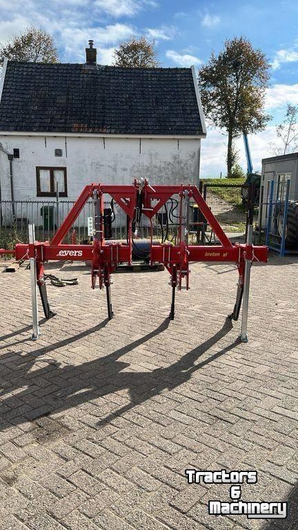 Cultivateur Evers Breton XL met hefinrichting