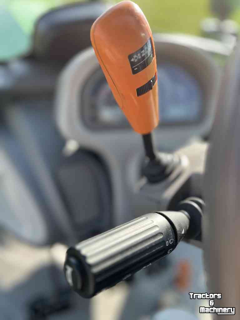 Tracteur Deutz-Fahr 5115