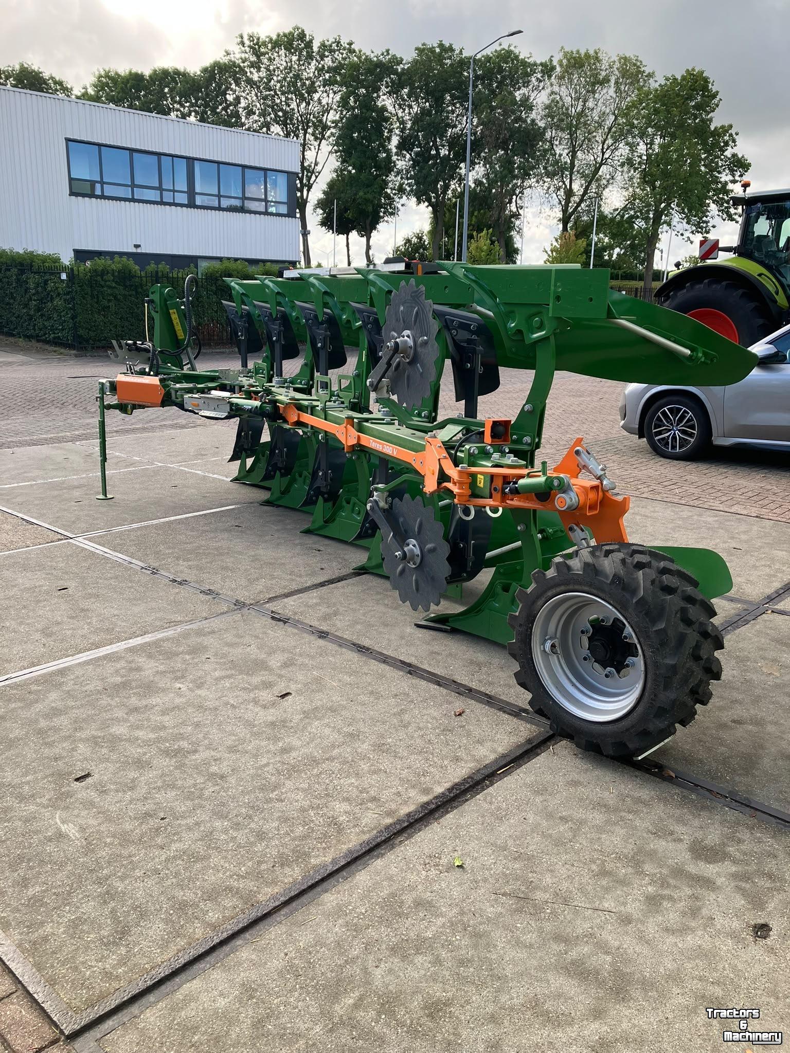Charrues Amazone Teres 300 V 100
