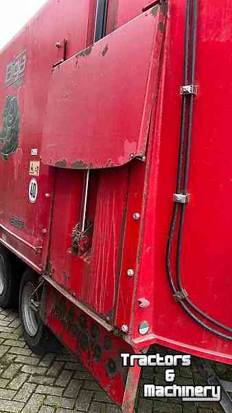 Mélangeuse Verticale Peecon Biga Twin VME 107-30 Voermengwagen