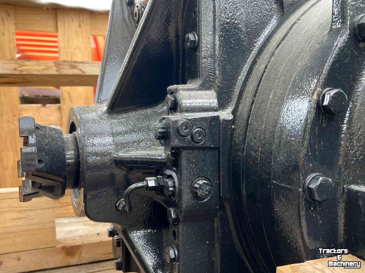 Tracteur New Holland Achteras T9  Quadtrac as Parts nr:51530370