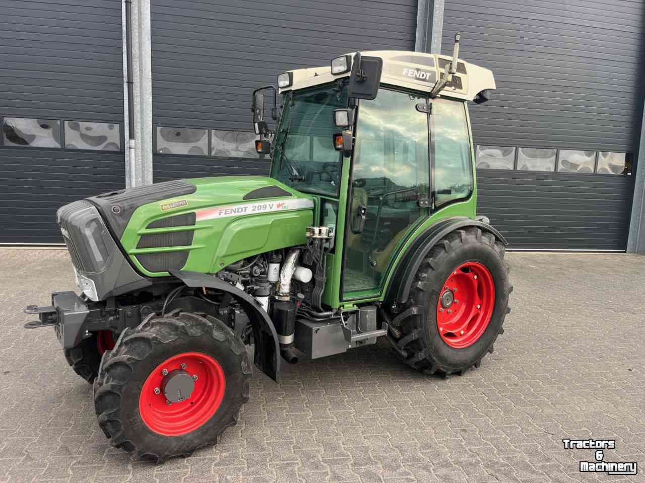 Tracteur Fendt 209 V