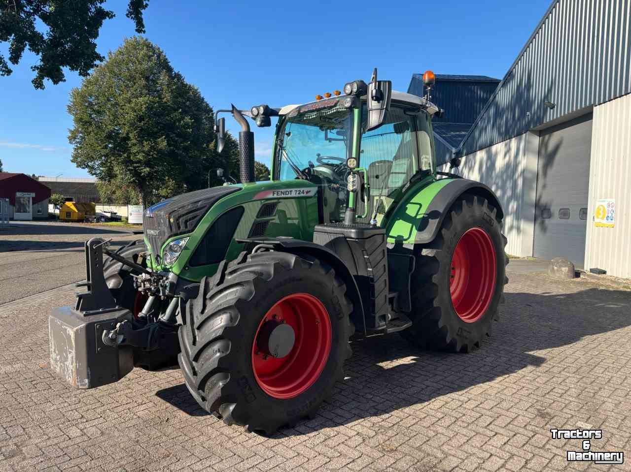 Tracteur Fendt 724