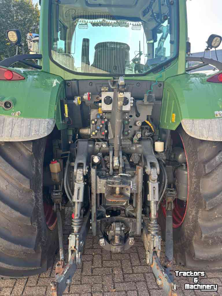 Tracteur Fendt 724