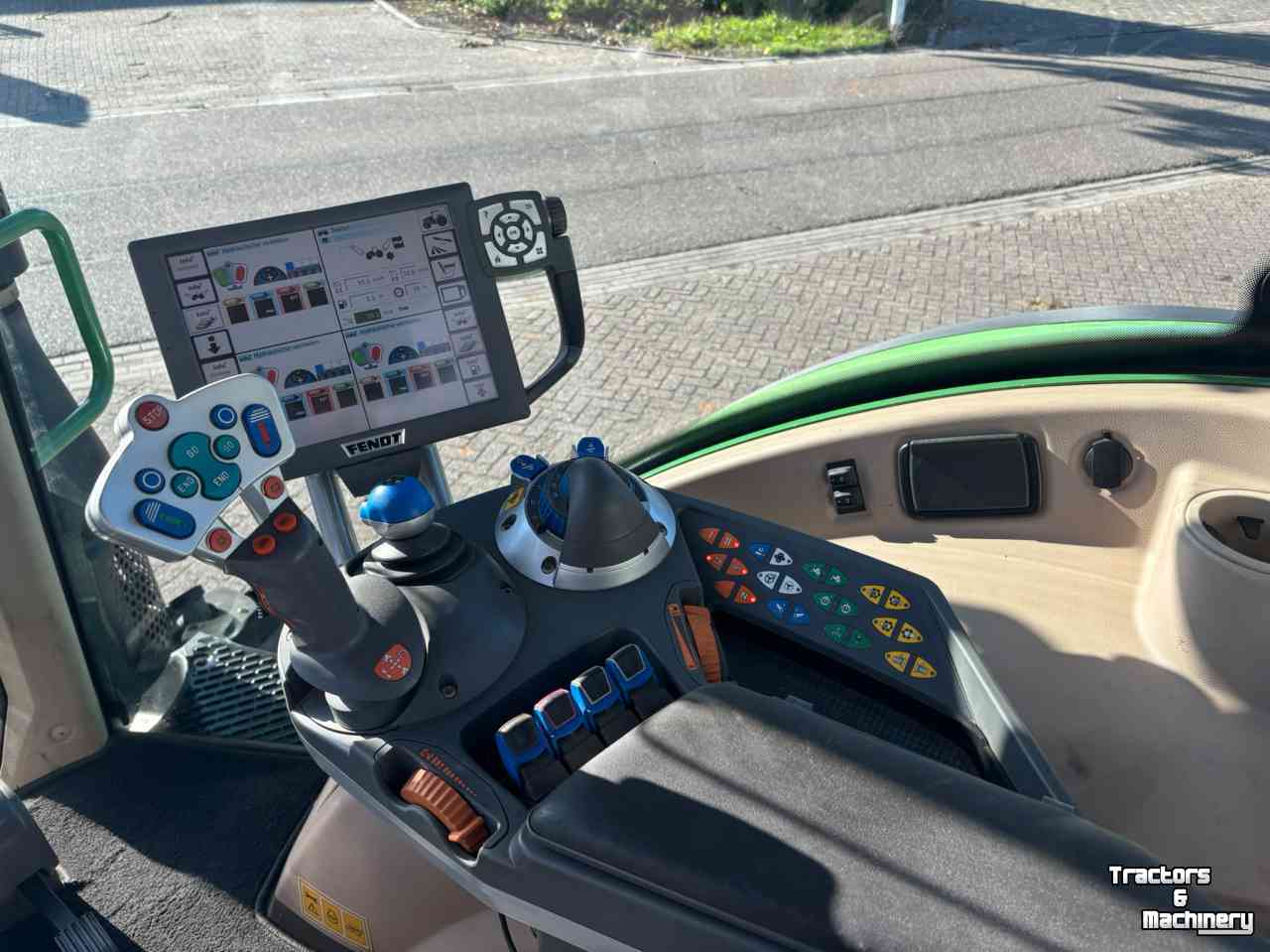 Tracteur Fendt 724