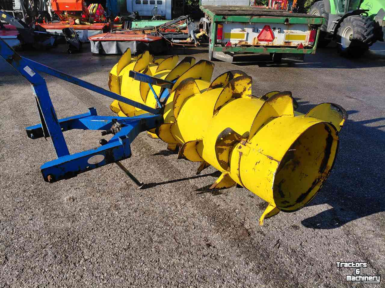 Eparpilleur de fourrage Reck TSV 275