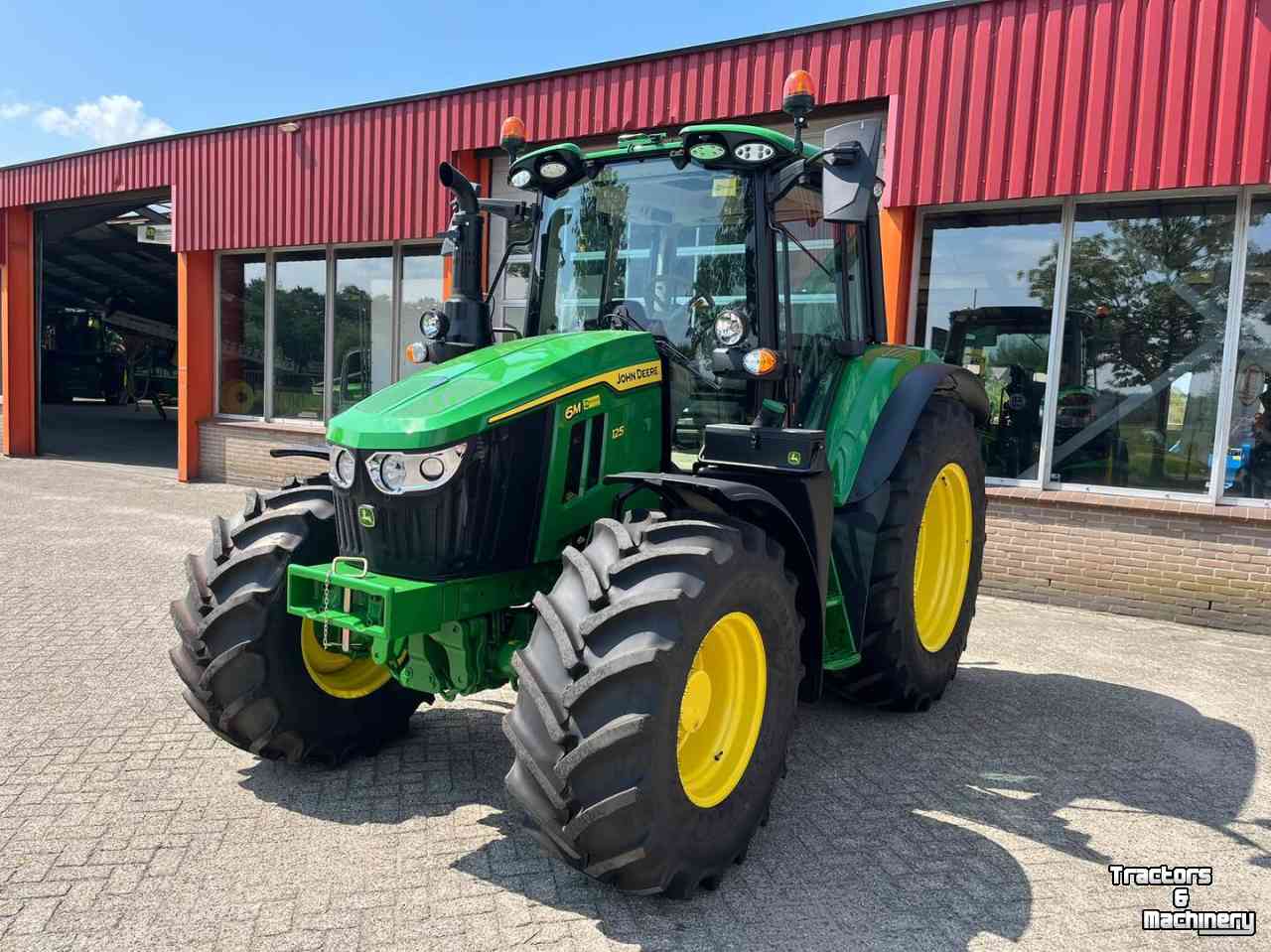 Tracteur John Deere 6M 125
