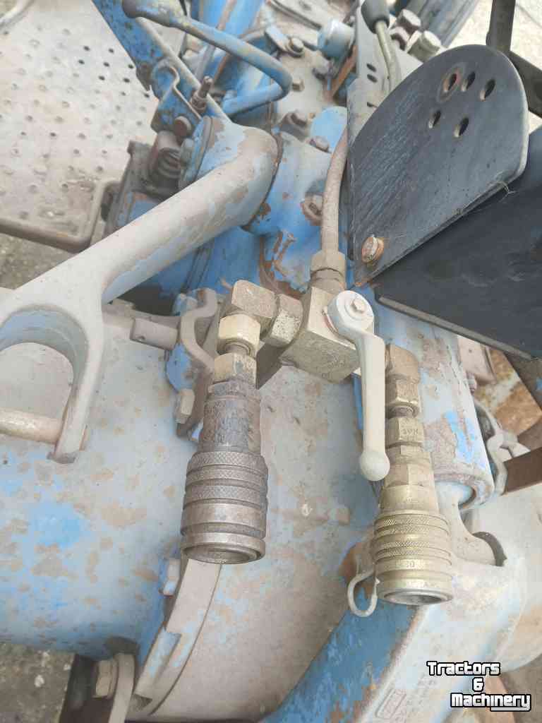 Tracteur pour horticulture Ford 4000