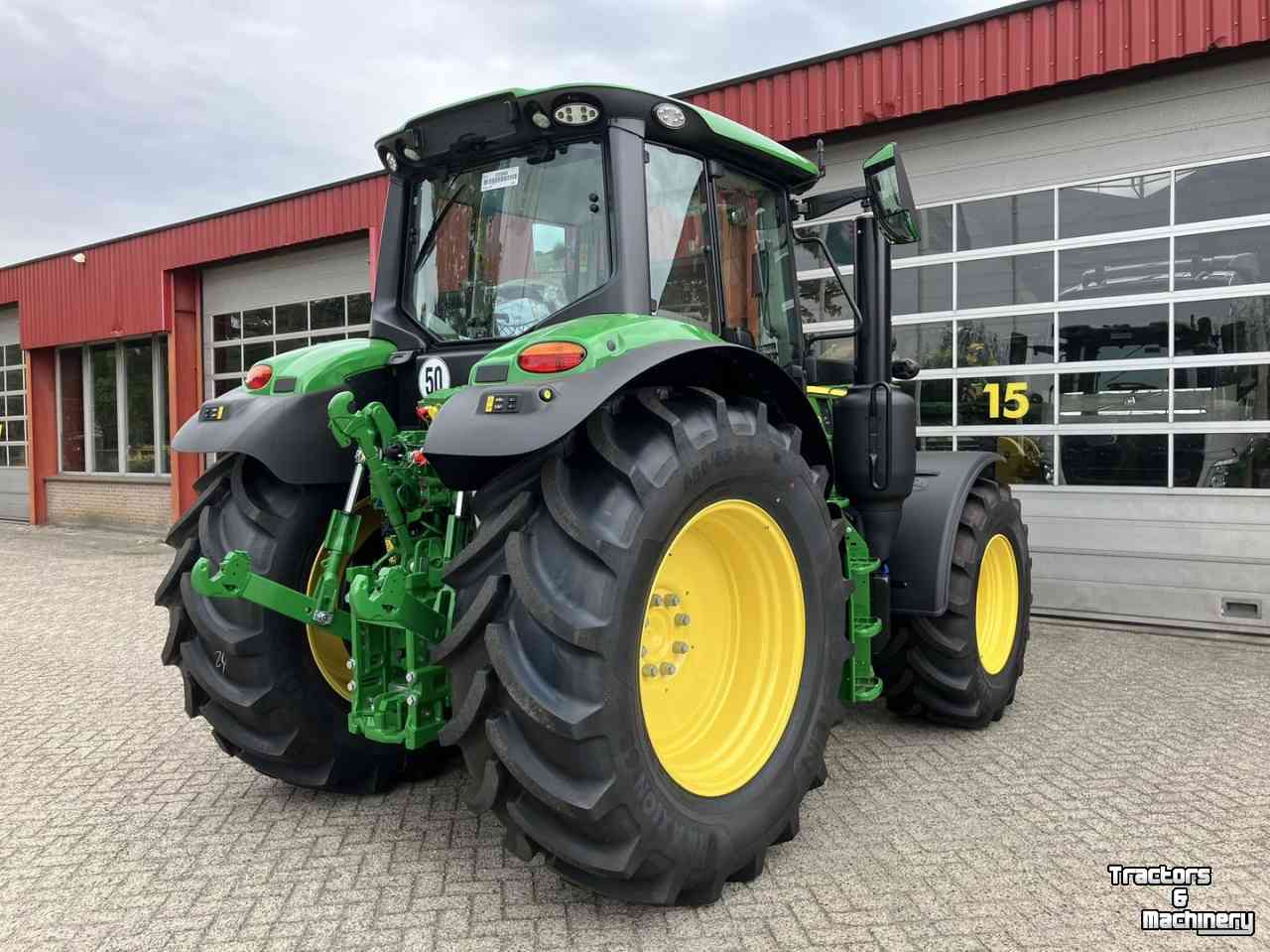 Tracteur John Deere 6M 150