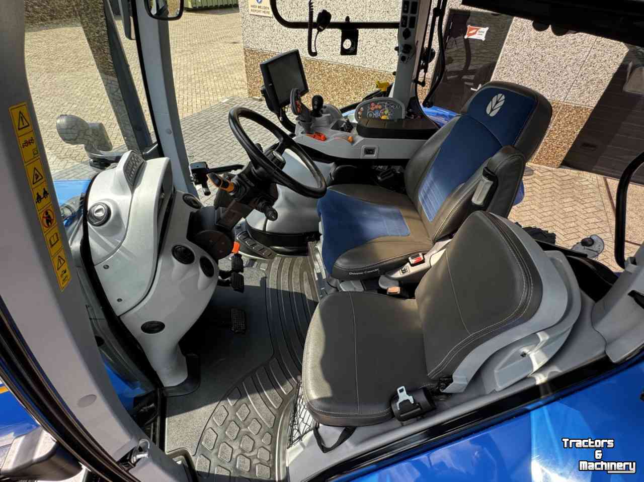 Tracteur New Holland T7.225AC vario Stage V  Full options GPS  Lucht Hydr rem