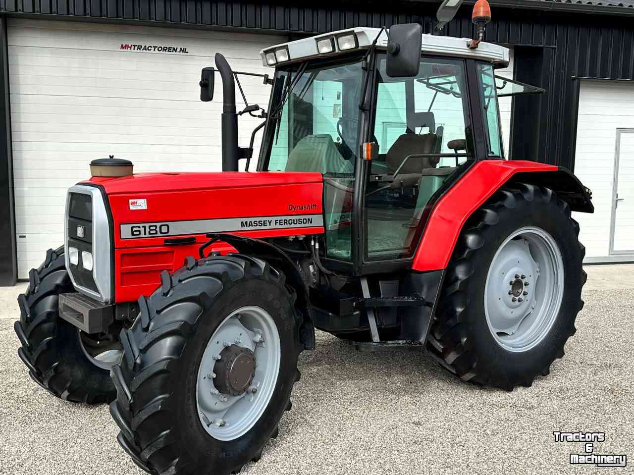 Tracteur Massey Ferguson 6180