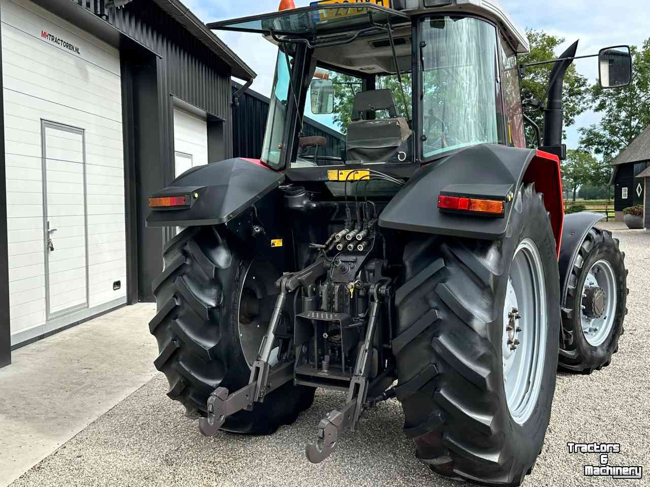 Tracteur Massey Ferguson 6180