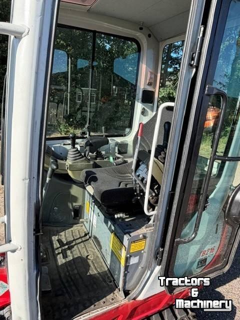 Mini pelleteuse Takeuchi TB 216