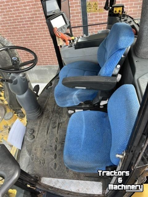 Ensileuse automotrice New Holland FR9080