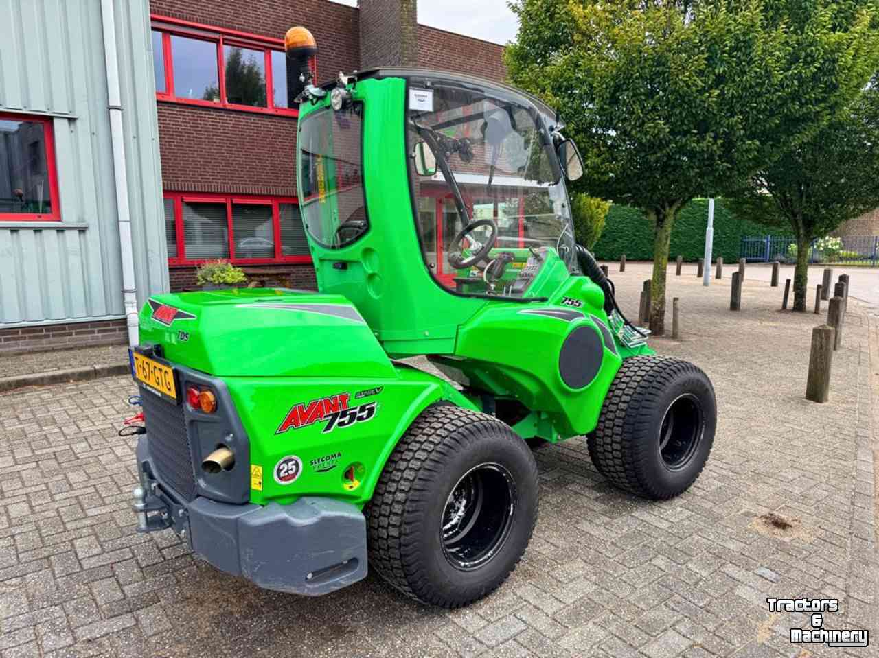 Chargeuse sur pneus Avant 755i TDS Stage V Shovel