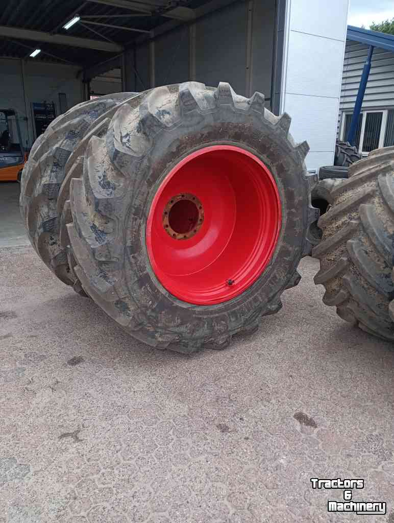 Roues, Pneus, Jantes, Barillets Jumelage BKT 900/50R42 710/55R30