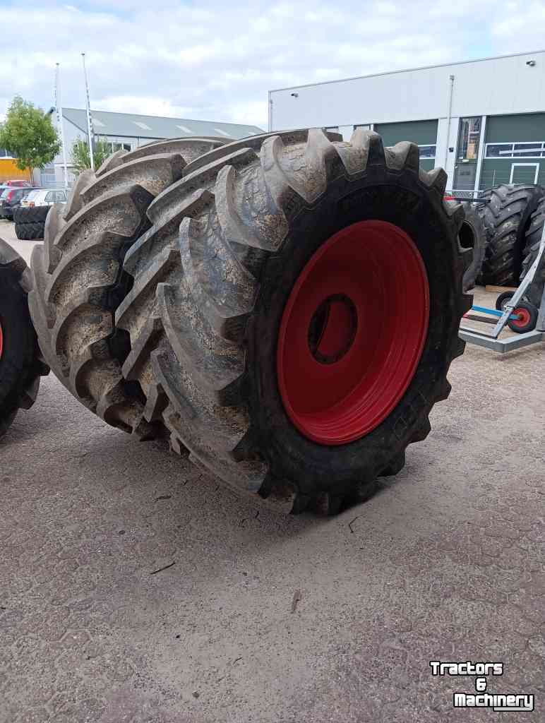 Roues, Pneus, Jantes, Barillets Jumelage BKT 900/50R42 710/55R30