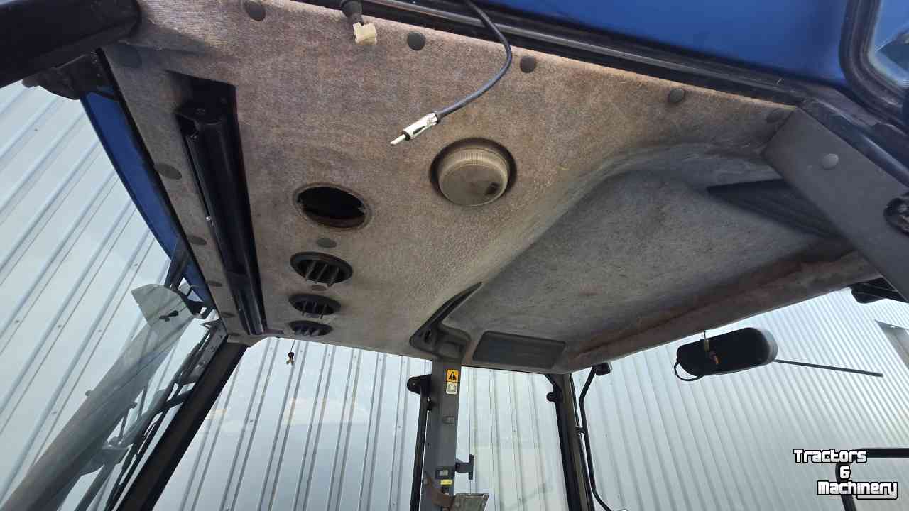 Tracteur New Holland TM175
