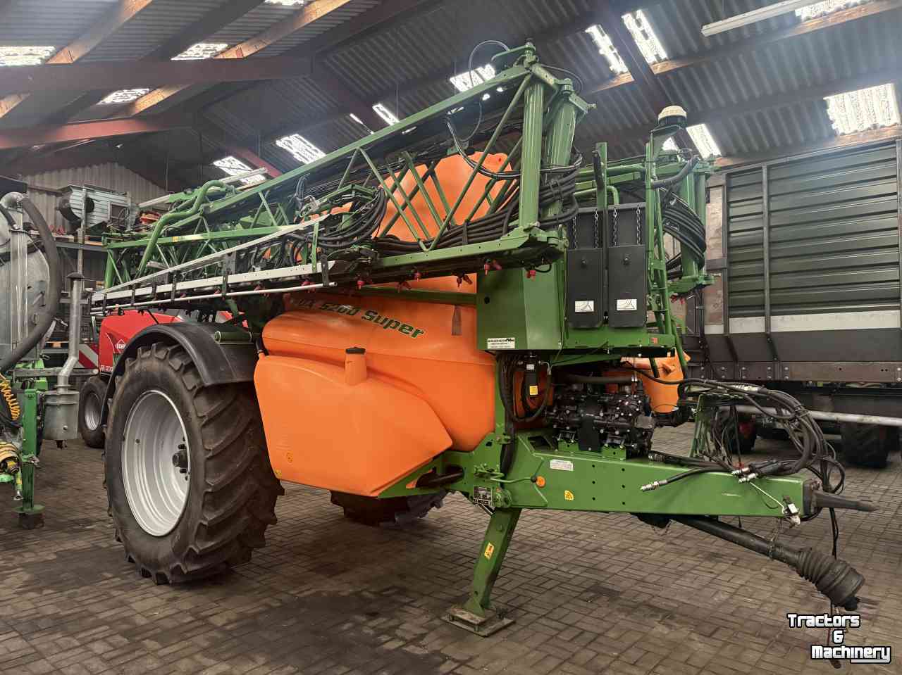 Pulvérisateur Amazone UX 5200