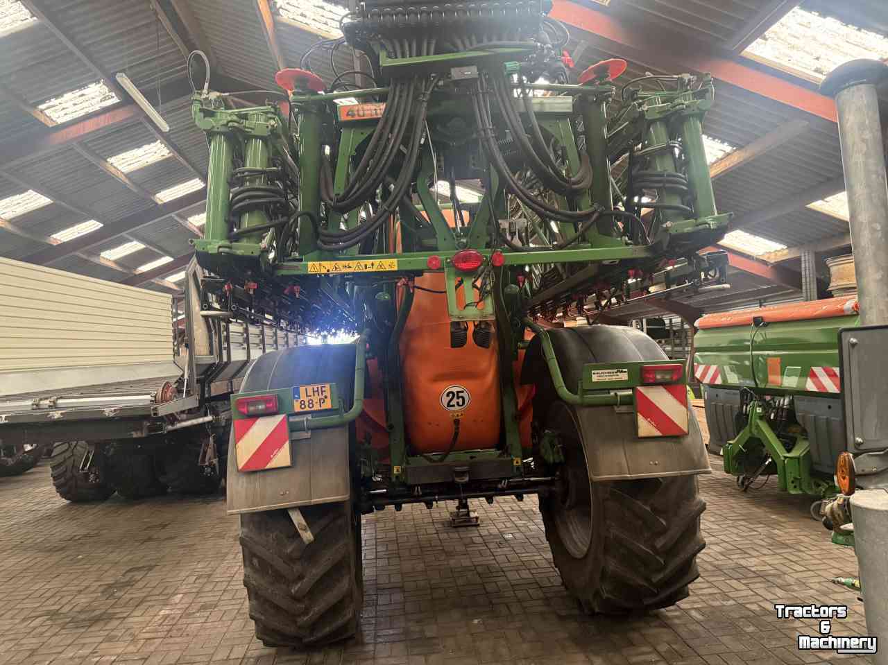 Pulvérisateur Amazone UX 5200