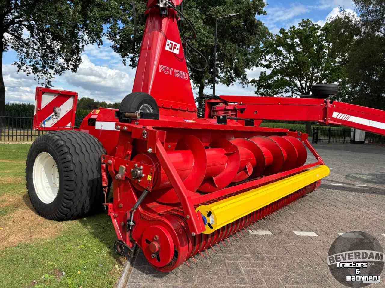 Ensileuse automotrice JF FCT 1360