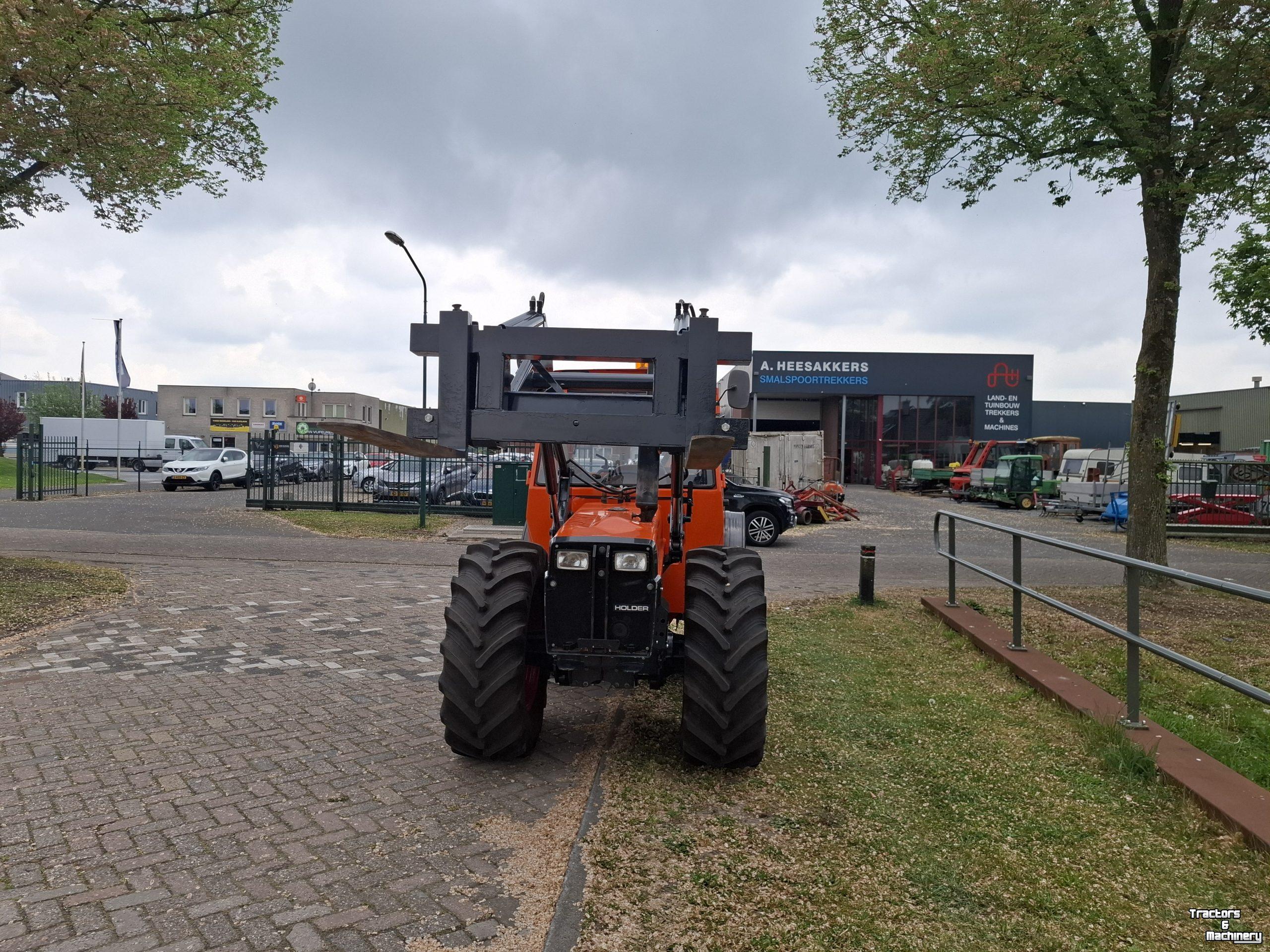 Tracteur pour vignes et vergers Holder 8.72