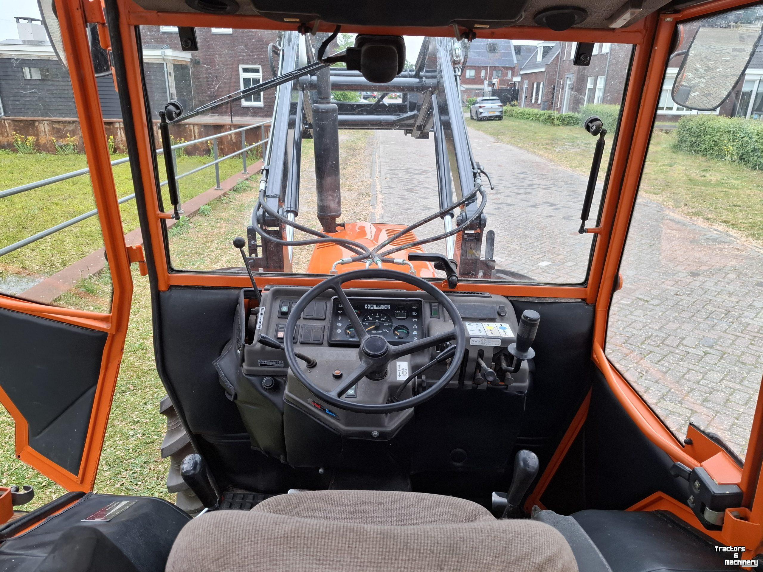 Tracteur pour vignes et vergers Holder 8.72