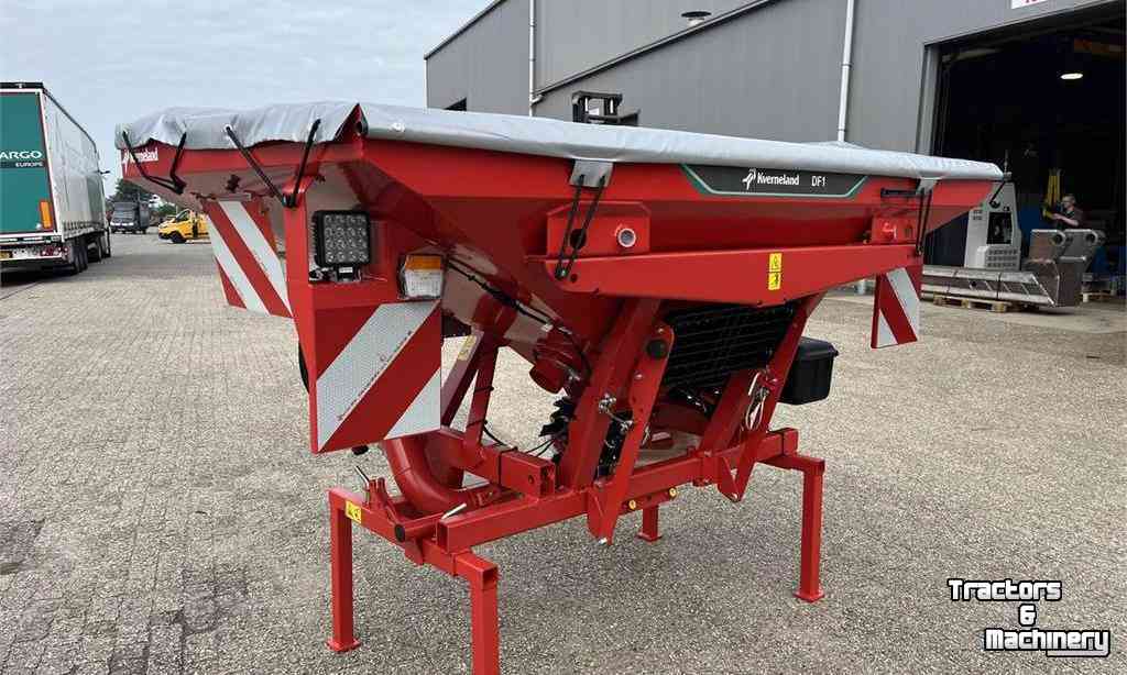 Trémie frontale de semis Kverneland DF1 ELDOS Fronttank / Front-tank