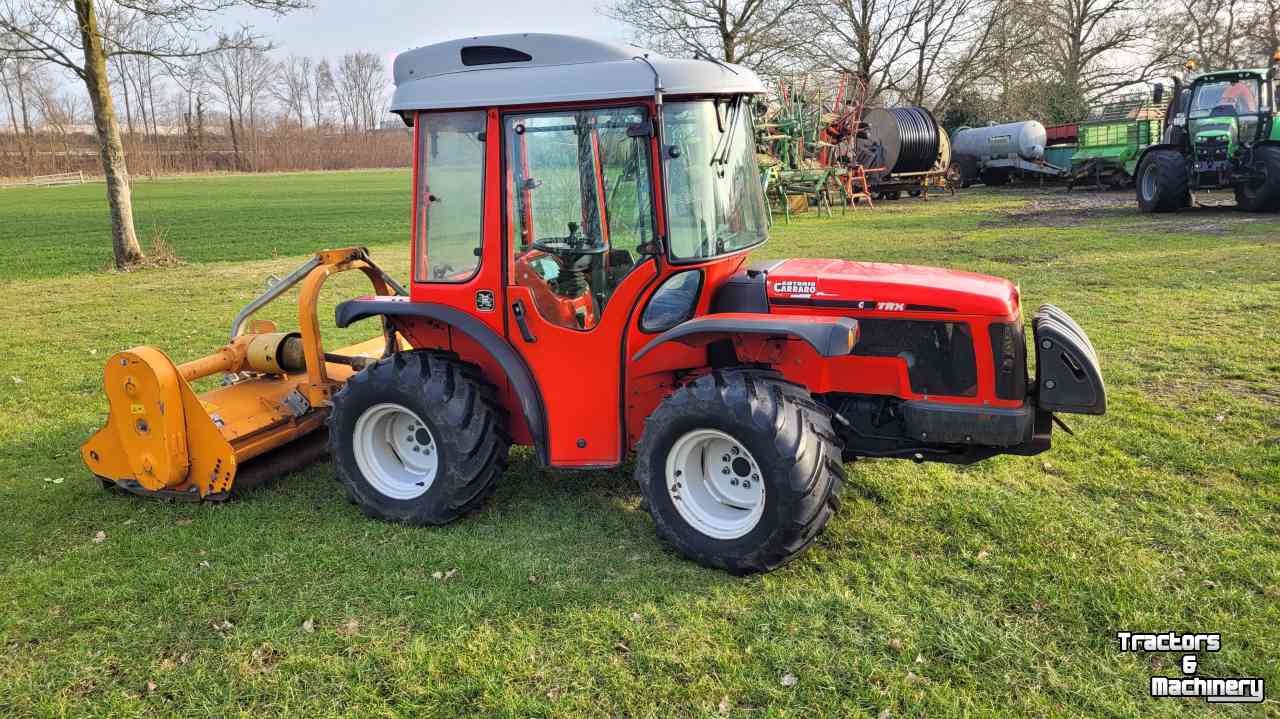 Tracteur pour vignes et vergers Antonio Carraro TRX 8400