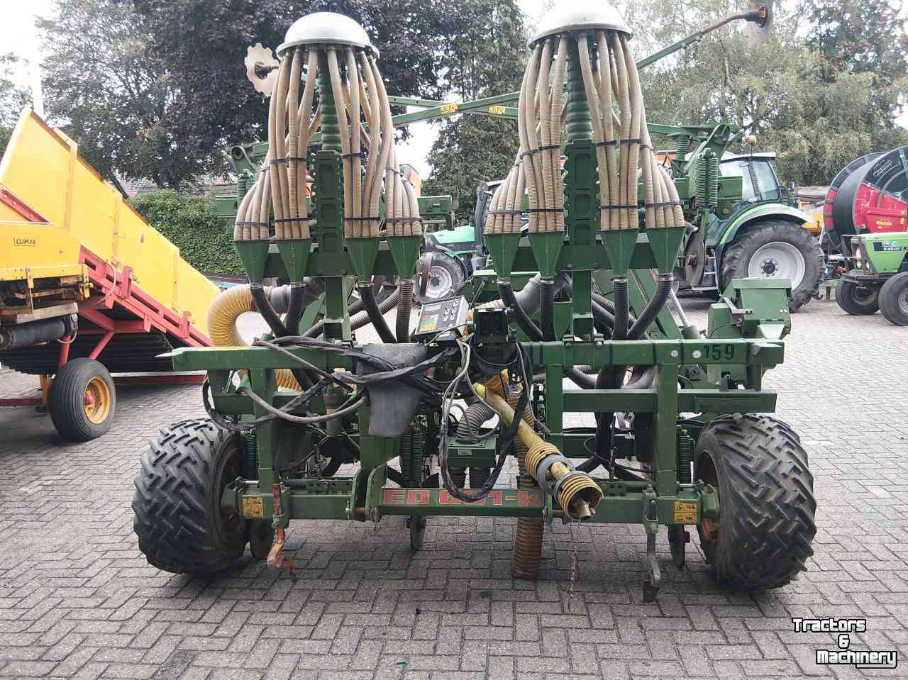 Semoir Amazone ED 601 Maiszaaimachine schijfkouters