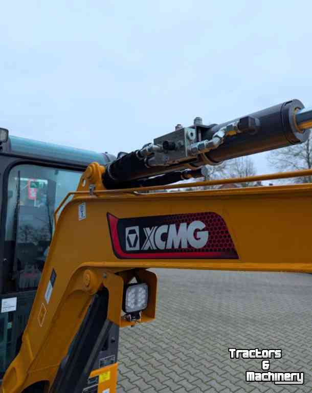 Mini pelleteuse XCMG XE27E Pro