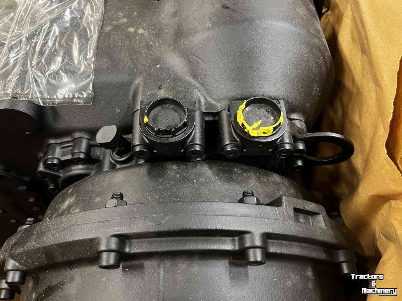 Chargeuse sur pneus Case Complete Powershift versnellingsbak ZF voor Case CE 821E, 921E  New Holland W190B, W190BLR, W190B E.I.