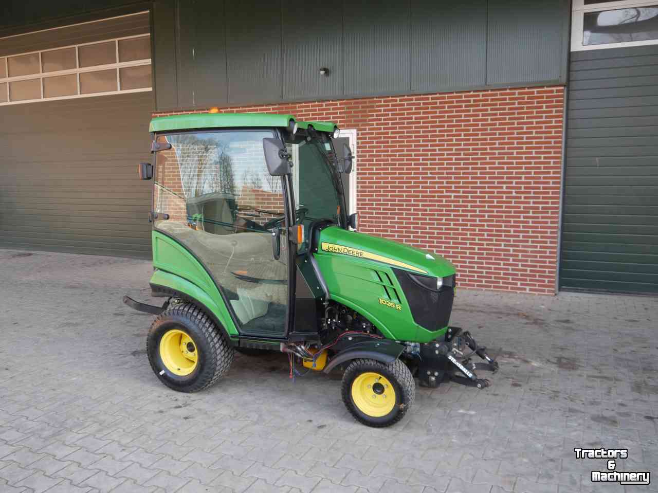 Tracteur pour horticulture John Deere 1026R Fronhef PTO hydrostaat