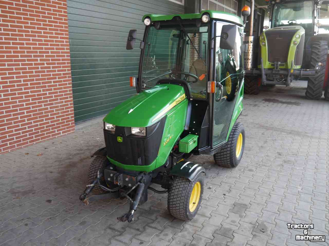 Tracteur pour horticulture John Deere 1026R Fronhef PTO hydrostaat