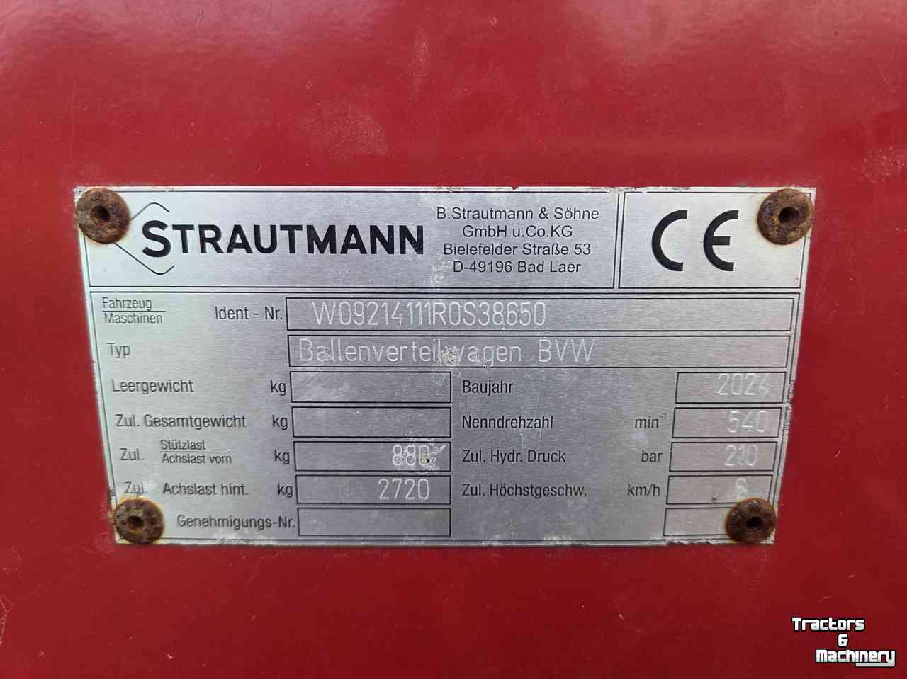 Distributeur de fourrage en bloc Strautmann bvw