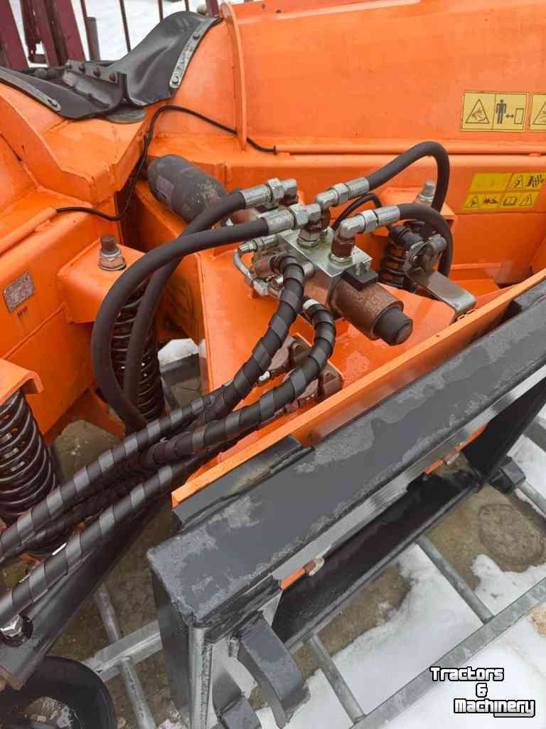 Matériel de déneigement Pronar PUV2600 sneeuwschaaf