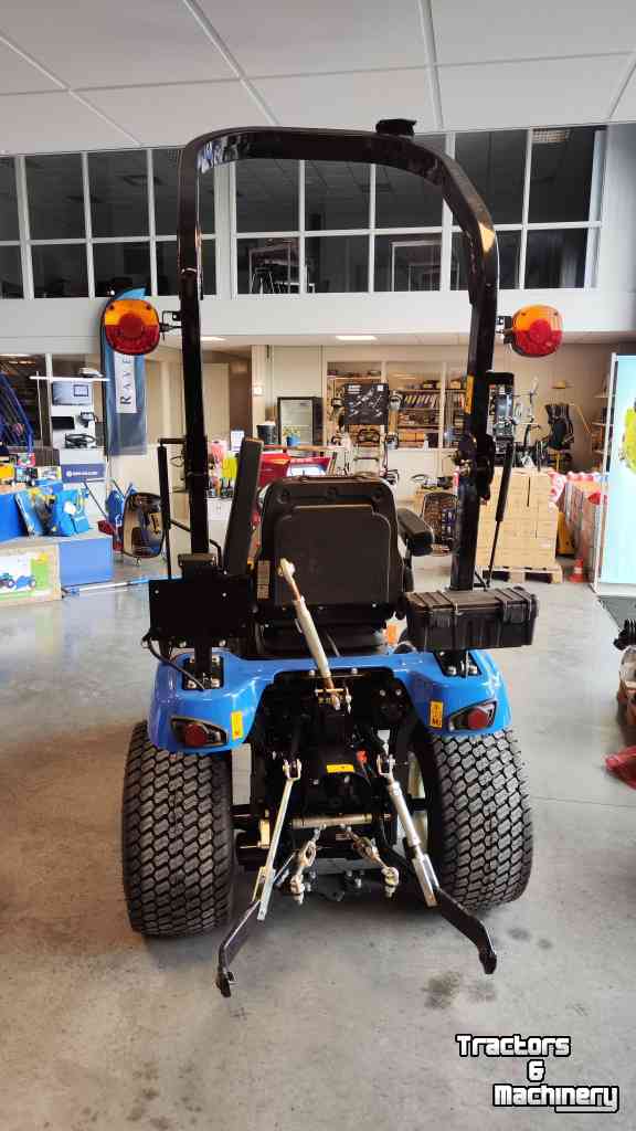 Tracteur pour horticulture New Holland Boomer 25 Compact