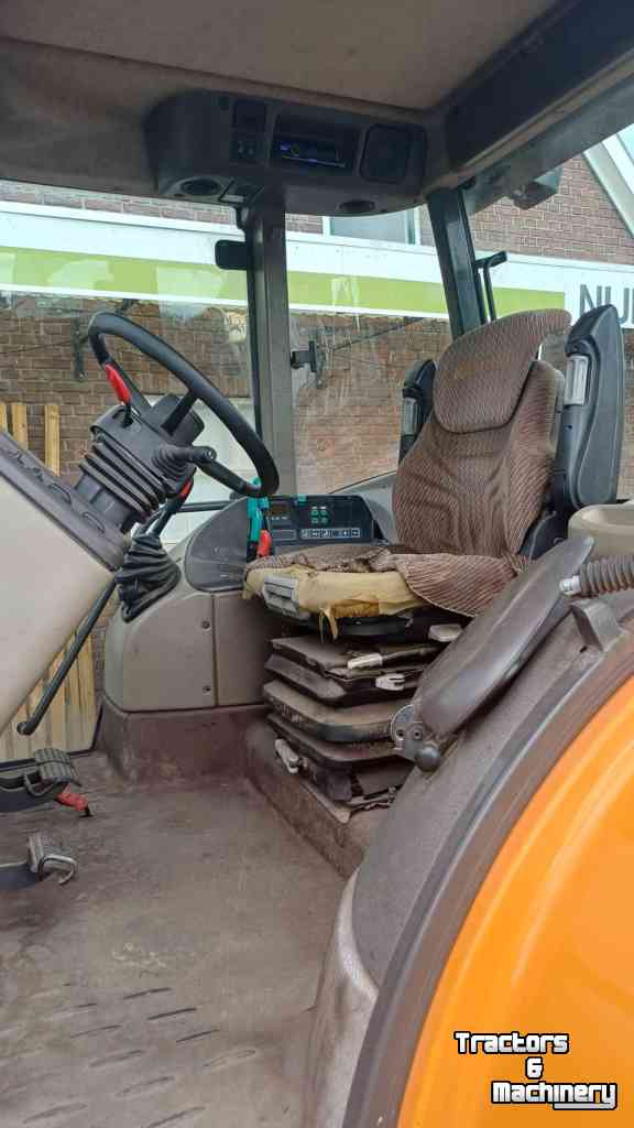 Tracteur Renault Ares 550 RZ